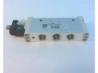 Festo VUVG-L18-M52-RZT-G14-1P3 — Solenoid & Directional Valves (image 2)
