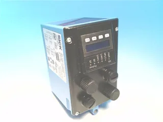 SICK DL100-21AA2213 — Proximity Sensors (image 2)