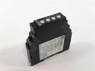 Omron K8DT-AW3CD — Process / Temperature Controllers (image 3)