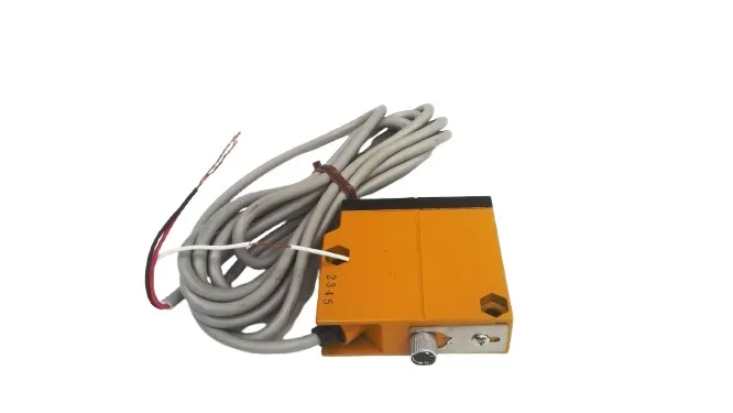 Omron E3S-LS10XE4 — Photoelectric Sensors (image 3)