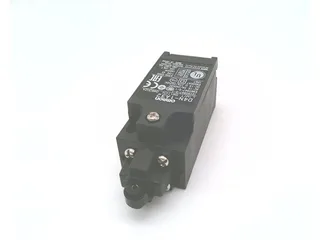 Omron D4N1A32 — Limit Switches (image 3)