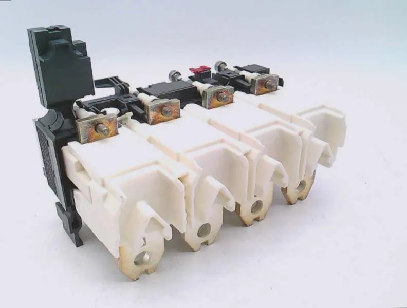 Schneider Electric LV432099 (image 3)