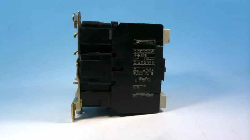 Schneider Electric LC1D4011E5 (image 2)