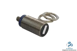Schneider Electric XS630B1PBM12 — Proximity Sensors (image 4)