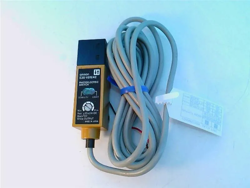 Omron E3S-VS1E42 — Photoelectric Sensors (image 2)
