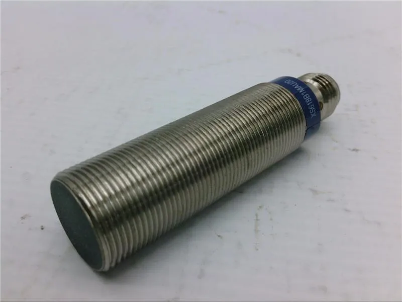 Schneider Electric XS2M18PB370D — Proximity Sensors (image 2)