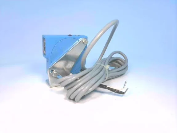 SICK WL10-9313 — Photoelectric Sensors (image 4)