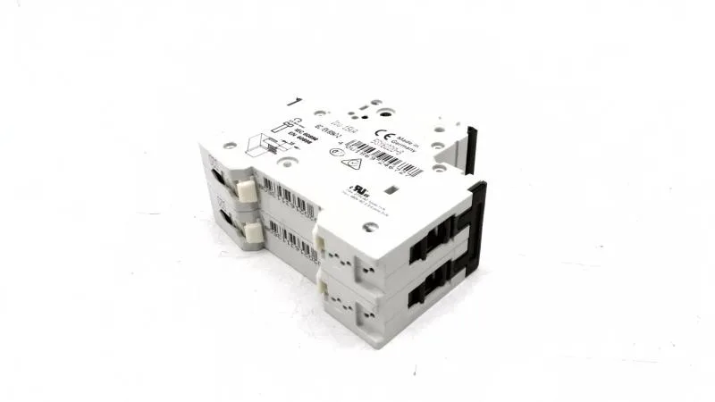 Siemens 5SY6220-8 — 2-Pole MCB (DIN Rail) (image 2)