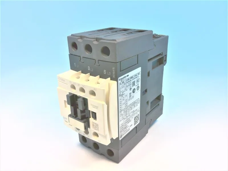 Schneider Electric LC1D50AK7 (image 4)