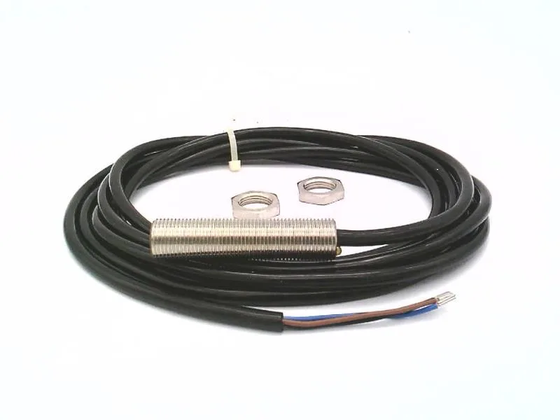 Siemens 3RG4012-0AG24 — Proximity Sensors (image 2)