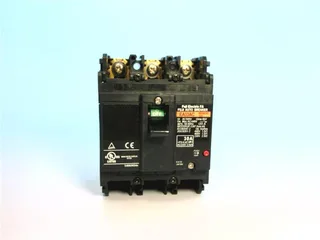 Fuji Electric EA33AC/30 — Molded Case Circuit Breakers (MCCB) (image 2)