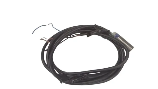 Schneider Electric XS512B1PAL2 — Proximity Sensors (image 5)