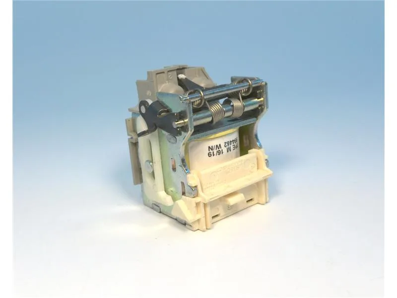 Schneider Electric LV429414 (image 4)