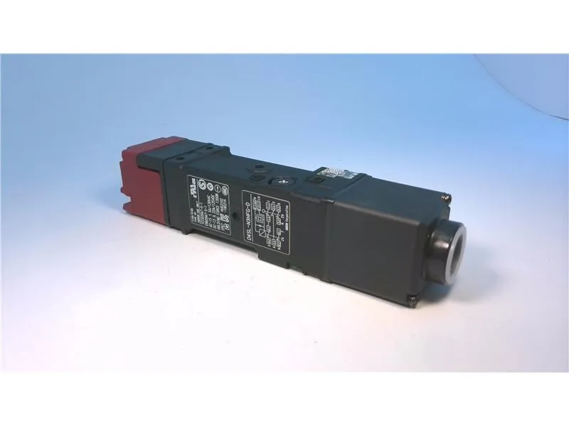 Omron D4SL-N3HFG-D — Limit Switches (image 4)