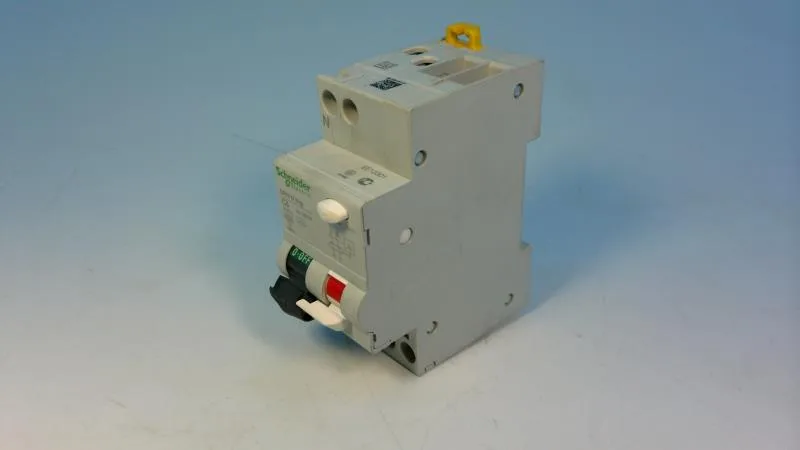 Schneider Electric A9N19651 (image 2)
