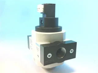 Festo HEE-1/2-D-MAXI-24 — Solenoid & Directional Valves (image 4)
