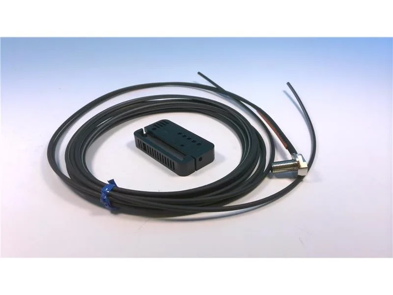 Omron E32-D11N 2M — Photoelectric Sensors (image 2)