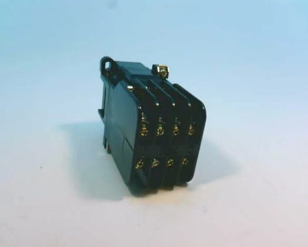 Fuji Electric 1RH880-110/120-60 — Contactors (image 3)