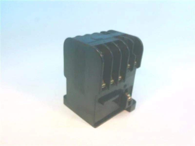 Fuji Electric SRC3631-5-1N-AC110V — Contactors