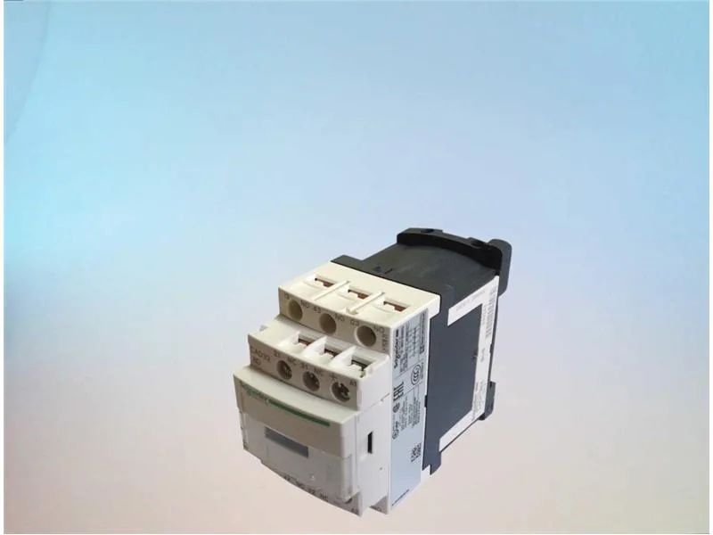 Schneider Electric CAD32BD (image 2)