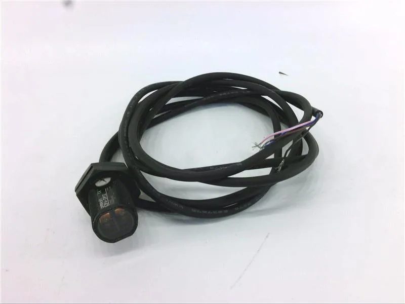 Omron E3FA-DP122M — Photoelectric Sensors (image 2)
