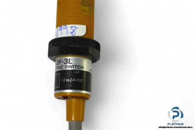 Omron E3F-3L — Photoelectric Sensors (image 4)