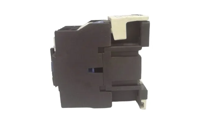 Schneider Electric LC1D0910F7 — Contactors (image 4)