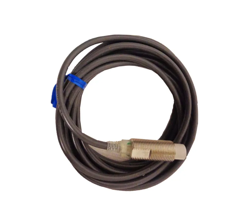 Omron E2E-X5ME1 2M — Proximity Sensors (image 3)