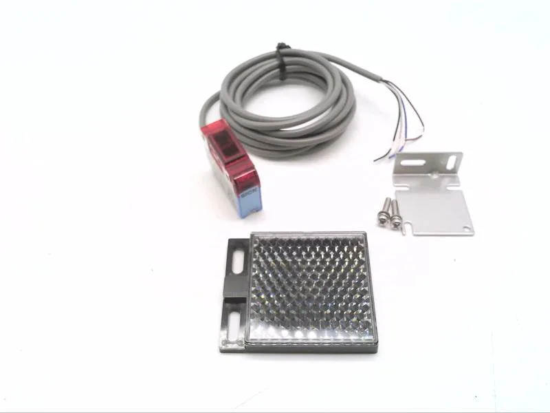 SICK WL170-P132 — Photoelectric Sensors (image 2)