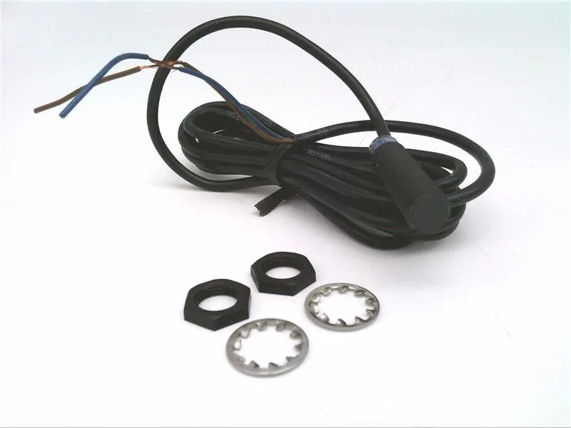 Schneider Electric XS4P12FA260 — Proximity Sensors (image 2)
