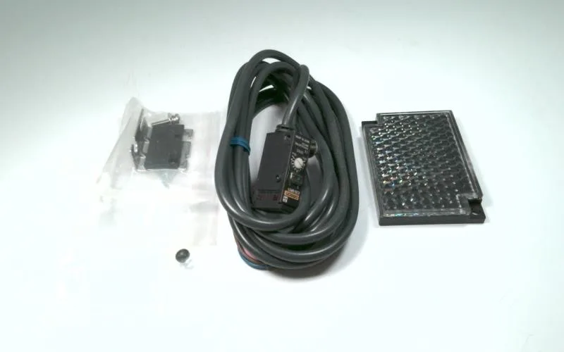Omron E3S-BR11 — Photoelectric Sensors (image 3)