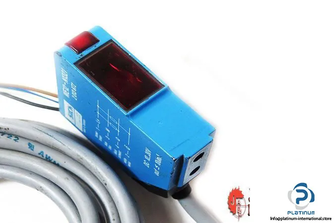 SICK WE12-N1321 — Photoelectric Sensors (image 3)