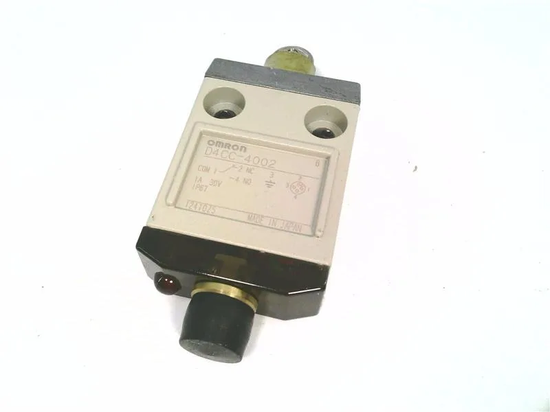 Omron D4CC-4002 — Limit Switches (image 4)