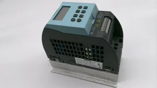 Siemens 6SL3211-0AB17-5BA0 — AC Drive (VFD) 240V (image 2)