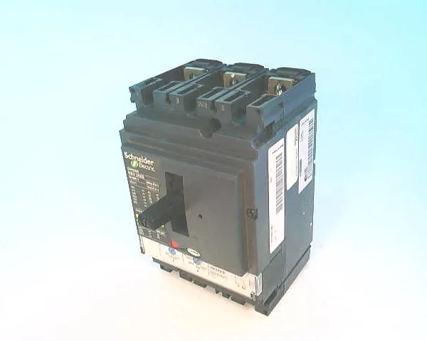 Schneider Electric LV431100 (image 3)