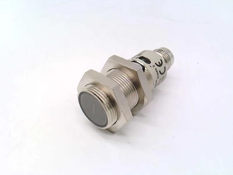 Omron E3FB-DP24-E024 — Proximity Sensors (image 2)