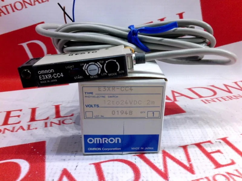 Omron E3XR-CC4 — Photoelectric Sensors (image 2)
