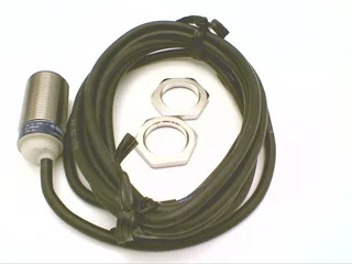 Schneider Electric XS1N18PA349 — Proximity Sensors