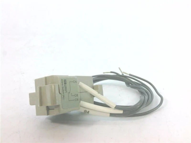 Schneider Electric EZAUX01 (image 2)