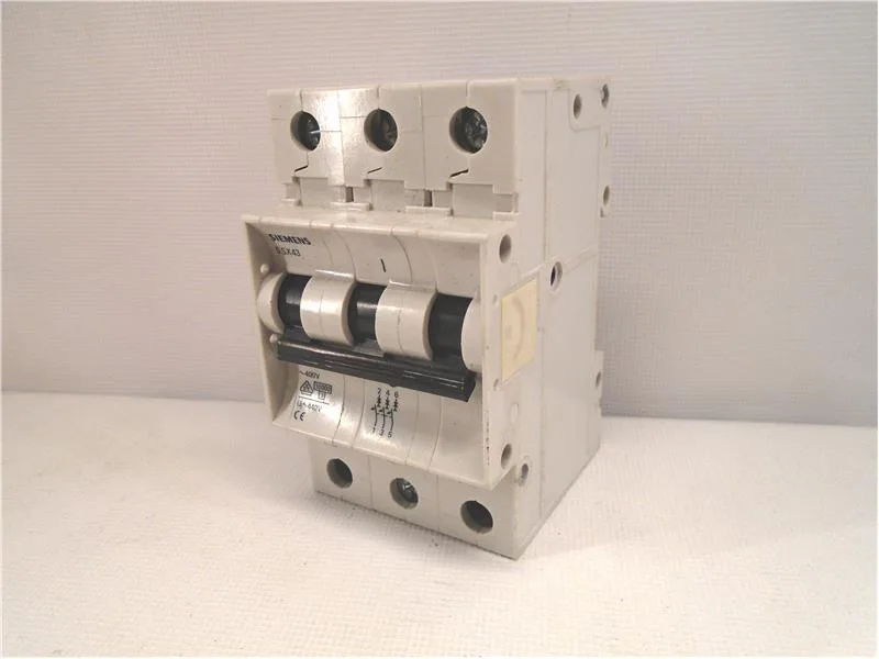 Siemens 5SX4306-7 — 3-Pole MCB (DIN Rail) (image 3)