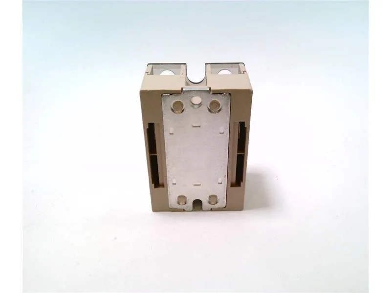 Omron G3NA-210B-UTU 5-24VDC — Solid State Relays (image 2)