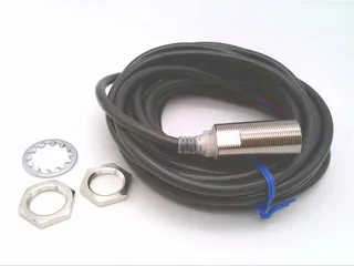 Omron E2E-X5Y1 5M — Proximity Sensors (image 2)
