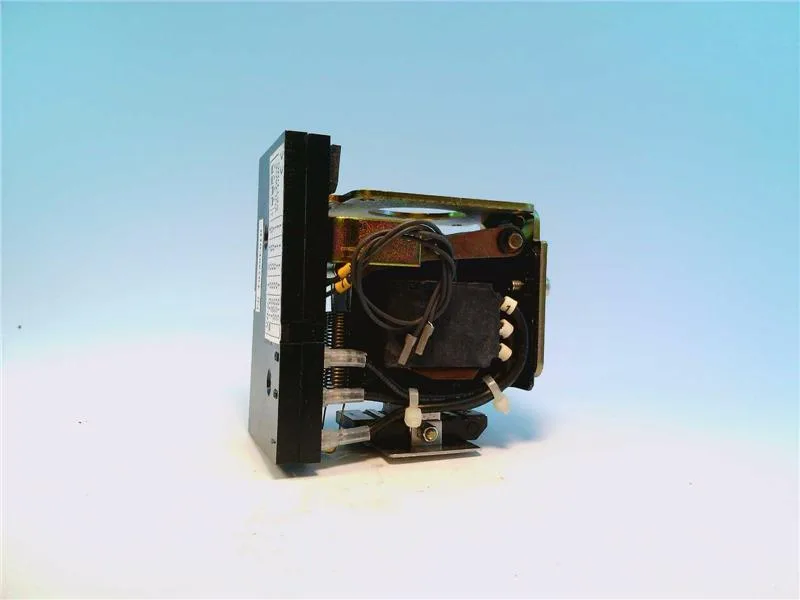 ABB UXAB379717909 — Miniature Circuit Breakers (MCB) (image 2)