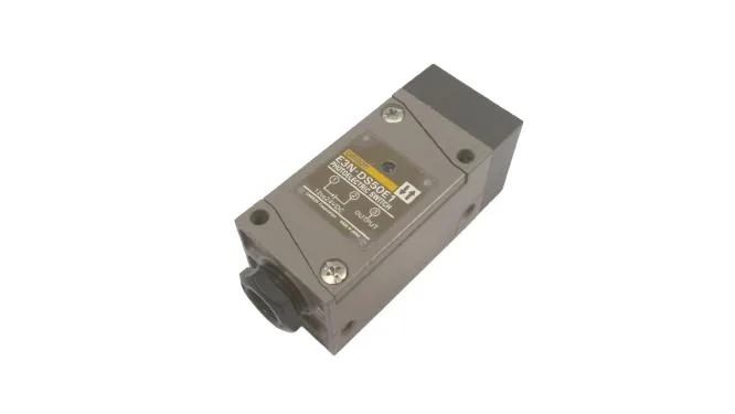 Omron E3N-DS50E1 — Photoelectric Sensors (image 2)