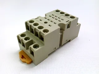Omron PYF14A-N