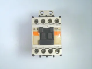 Fuji Electric 4SH4402Y — Contactors