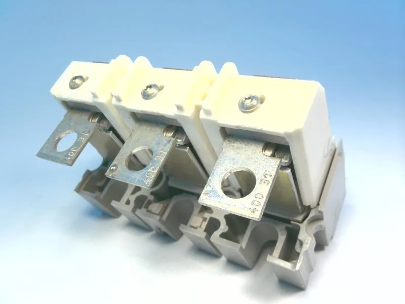 Schneider Electric LV429034 (image 2)