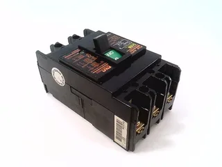 Fuji Electric SA33B/30 — Molded Case Circuit Breakers (MCCB) (image 4)