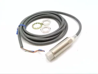 Omron E2E2-X14MD1 2M — Proximity Sensors
