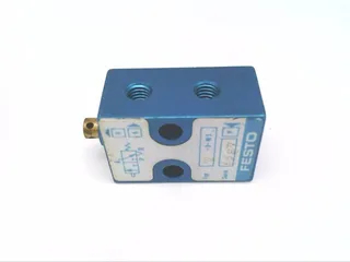Festo V-3-M5 — Solenoid & Directional Valves (image 2)